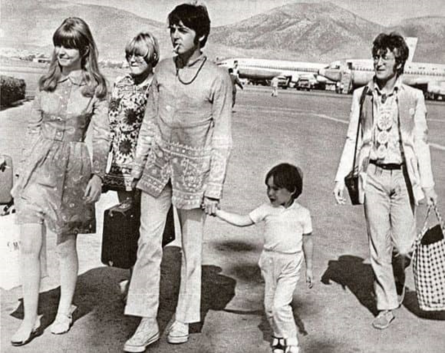 The Beatles - A Day in The Life: July 22, 1967 The Beatles - A Day in The Life: July 22, 1967
