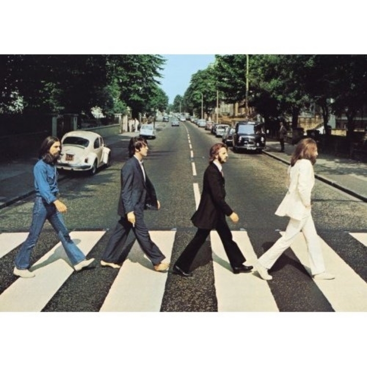 Picture of Beatles Postcard Card: The Beatles "Abbey Road Crossing" (Standard)