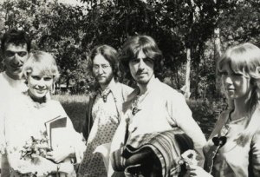 The Beatles - A Day in The Life: April 9, 1968 The Beatles - A Day in The Life: April 9, 1968