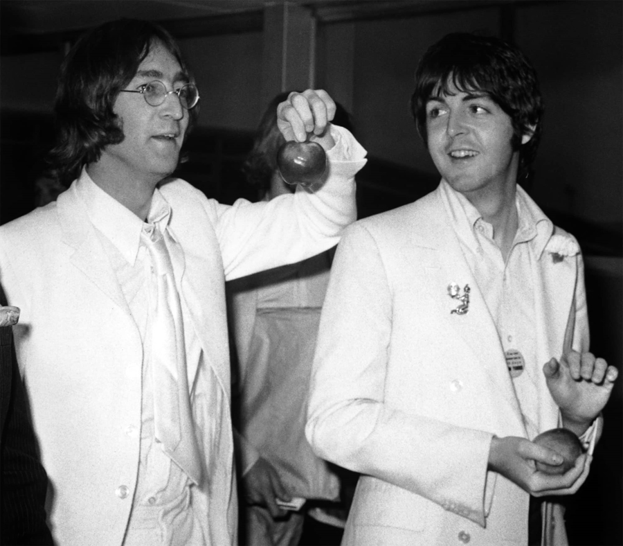 The Beatles - A Day in The Life: May 16, 1968 The Beatles - A Day in The Life: May 16, 1968