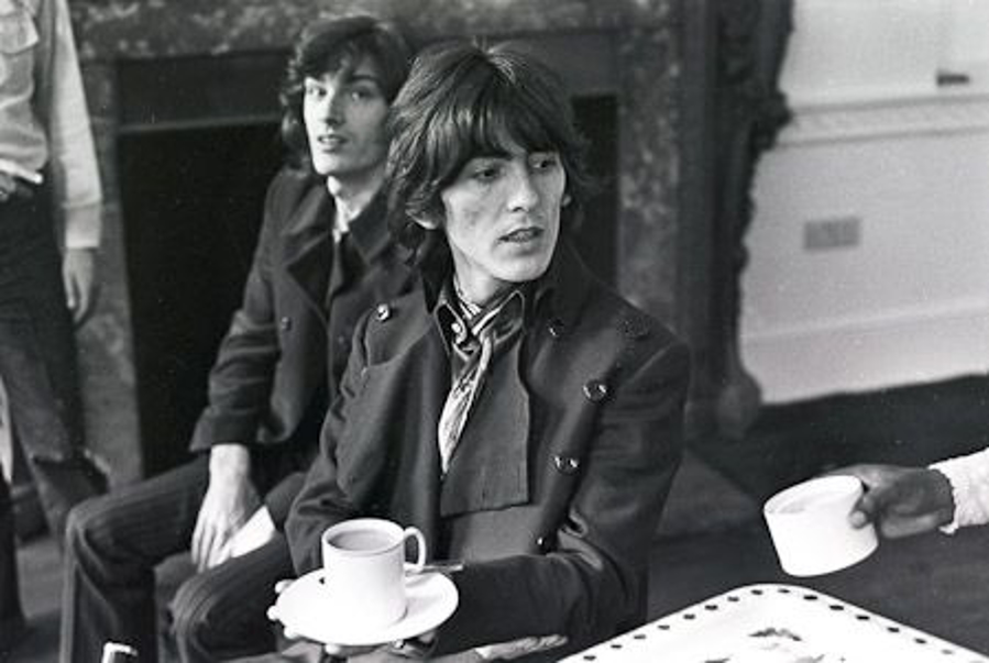 The Beatles - A Day in The Life: June 25, 1968 The Beatles - A Day in The Life: June 25, 1968