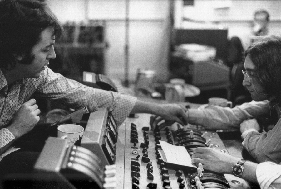 The Beatles - A Day in The Life: August 13, 1968 The Beatles - A Day in The Life: August 13, 1968