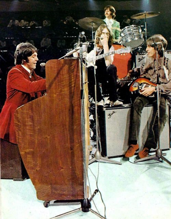 The Beatles - A Day in The Life: October 6, 1968 The Beatles - A Day in The Life: October 6, 1968