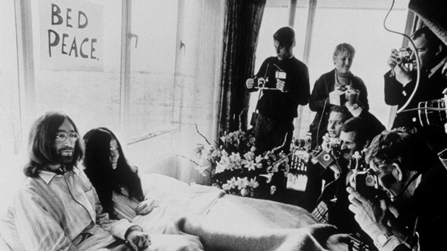 The Beatles - A Day in The Life: March 26, 1969 The Beatles - A Day in The Life: March 26, 1969
